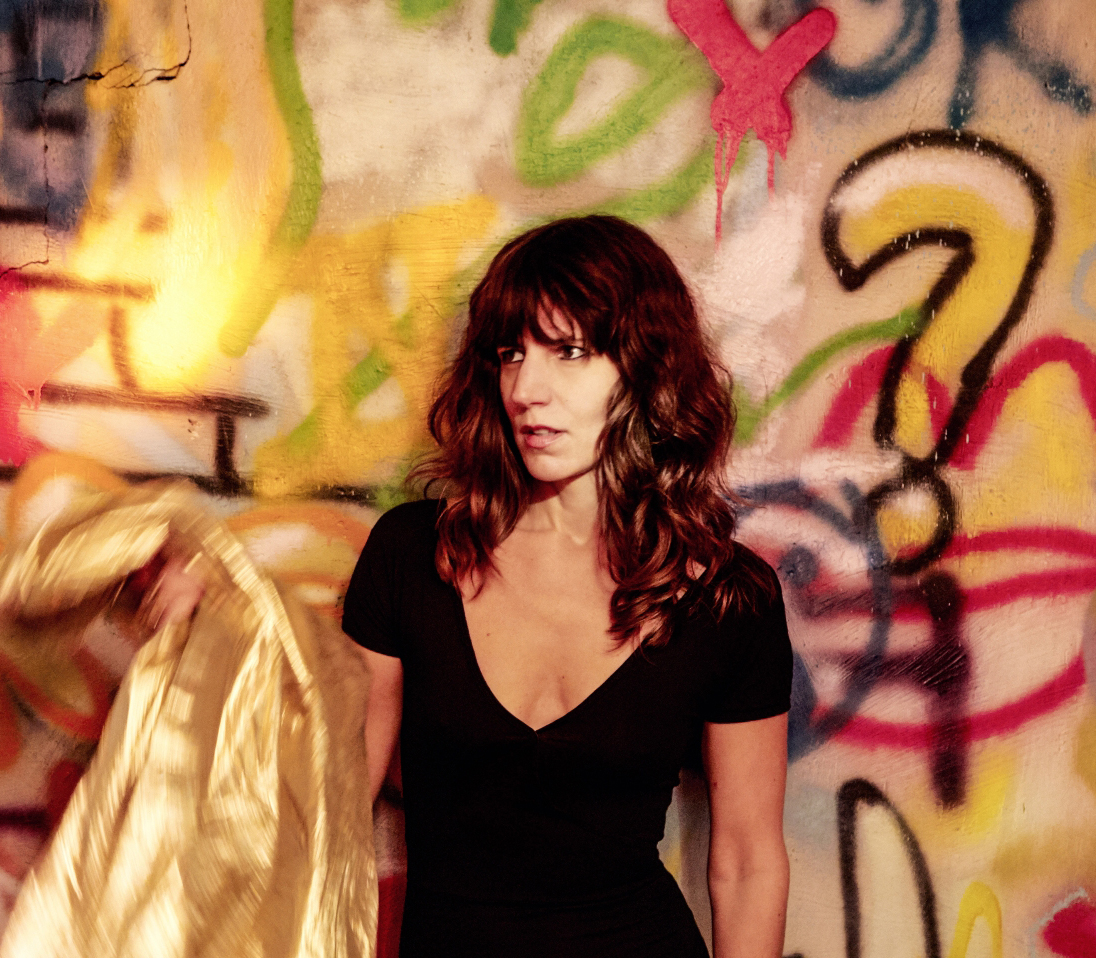 Podcast: Eleanor Friedberger talks Lou Reed, Guns N’ Roses, and performing like a standup comic